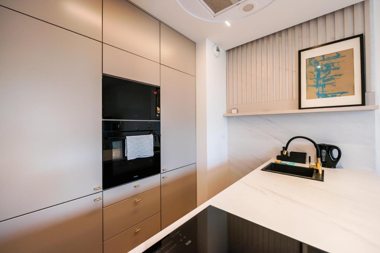 Wola Marble Apartment Varšava Exteriér fotografie